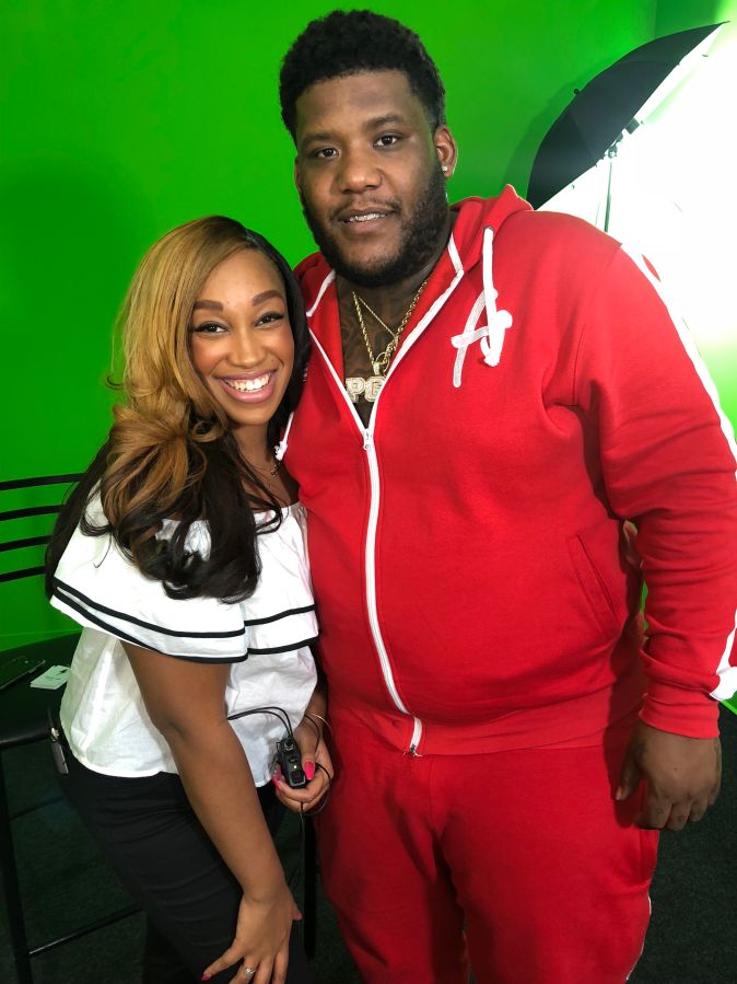 Ally The Pub And Derez Deshon